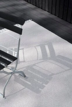 Grain In-Out Teppich, Grau Melange/Sandweiß 9 Grain In-Out Teppich, Grau Melange/Sandweiß -Heimstil Angebote Store Grain 15520205 melange grey light sand ends with fringes woodnotes 1