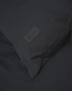 Nude Jersey Kopfkissenbezug, Verwaschenes Schwarz -Heimstil Angebote Store MAGNIBERG NUDE WASHED JERSEY BLACK 026