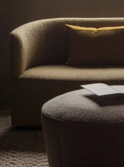 Menu Losaria Kissen, 60 × 40 cm, Ocker 11 Menu Losaria Kissen, 60 × 40 cm, Ocker -Heimstil Angebote Store MENU Tearoom Sofa Cairn Pouf Losaria Pillow