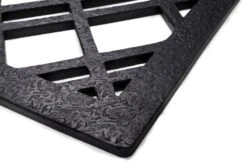 Lines Fußmatte, 60 x 90 cm, Schwarz 10 Lines Fußmatte, 60 x 90 cm, Schwarz -Heimstil Angebote Store TICA Doormat Lines closeup bagside