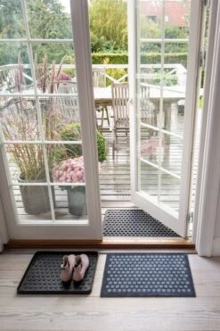 Dot Fußmatte, 60 x 90 cm, Schwarz -Heimstil Angebote Store TICA doormat graphic 00509 60x90 57555005096 l