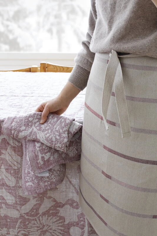 Villiyrtit Tischdecke/Überwurf, 150 X 200 Cm, Leinen - Bordeaux 2 Villiyrtit Tischdecke/Überwurf, 150 X 200 Cm, Leinen - Bordeaux – Bild 2