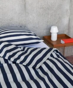 Hay Été Kopfkissenbezug, Mitternachtsblau - Hellgrau 10 Hay Été Kopfkissenbezug, Mitternachtsblau - Hellgrau -Heimstil Angebote Store t Pillow Case midnight blue and light grey te Duvet Cover midnight blue and light grey Apollo Portable Lamp